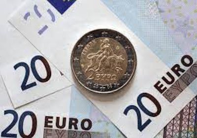 اليورو يهبط مقابل الليرة السورية بتعاملات اليوم
