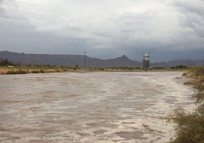 السعودية تدعو مواطنيها إلى الابتعاد عن الأودية والمستنقعات