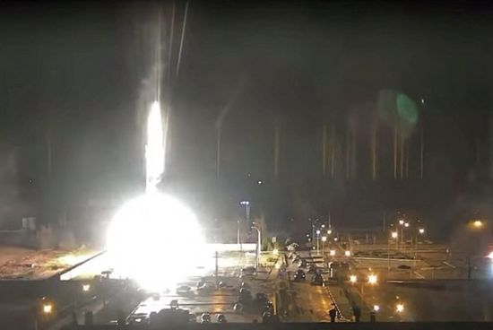 قصف يوقف مفاعلاً نوويًا عن العمل بأوكرانيا