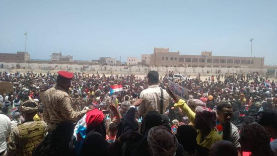 استقبال شعبي حاشد لمحافظ سقطرى