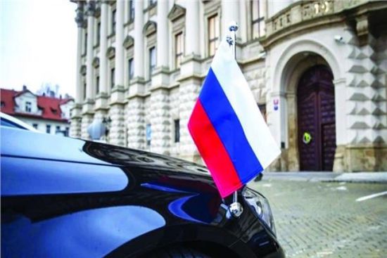 أوكرانيا تطلب من سويسرا تمثيلها دبلوماسيًا بروسيا