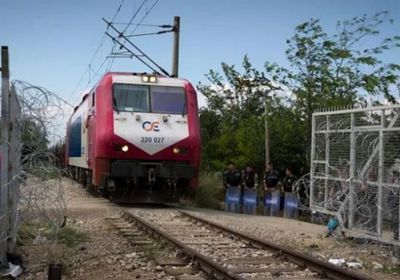 قطار يدهس 3 مهاجرين في اليونان