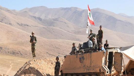 إصابة جنديين في اشتباكات مع مهربين بلبنان