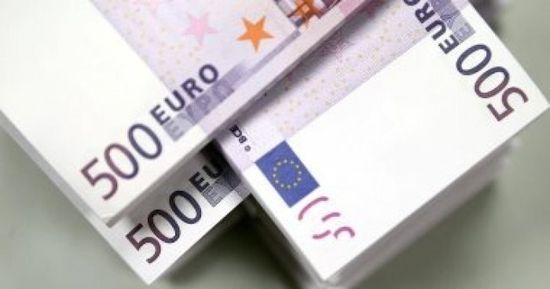 هبوط سعر الدينار الجزائري مقابل اليورو في السوق السوداء