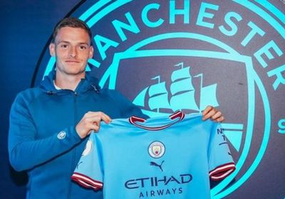 مانشستر سيتي يتعاقد رسميا مع سيرجيو جوميز