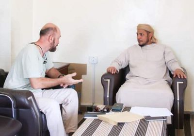 الثقلي يتابع أعمال تحسين منظومة الكهرباء في سقطرى