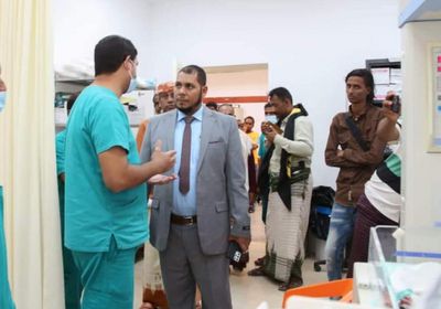 الثقلي يتفقد خدمات مستشفى خليفة بن زايد في سقطرى