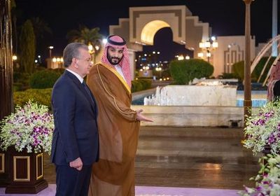 ولي العهد السعودي يستقبل رئيس أوزبكستان بجدة