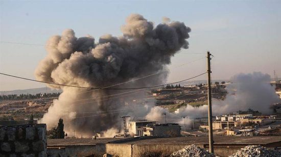 مقتل 21 مدنيًا في قصف مدفعي بسوريا