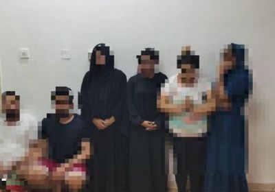 ضبط 14 سيدة و 6 رجال يرتكبون أعمال منافية للآداب بالكويت