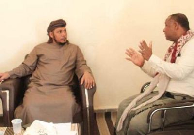 الثقلي يطمئن على الوضع التمويني بسقطرى