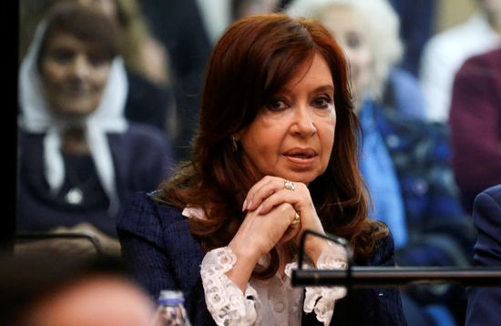 نيابة الأرجنتين تطالب بحبس نائبة الرئيس 12عامًا