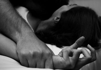 جريمة مروعة بتونس.. اغتصاب فتاة في المنزه بمساعدة صديقتها