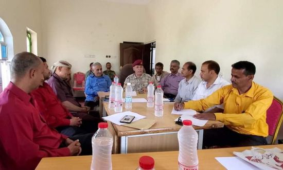 انتقالي الضالع ومكتب التربية يناقشان تأسيس صندوق دعم المعلمين