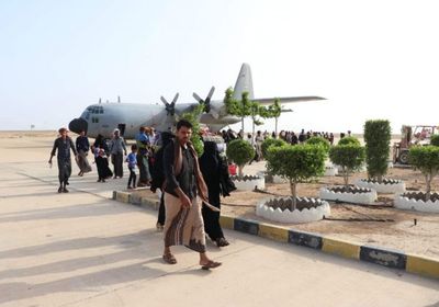 التحالف يطلق رحلتين جويتين لنقل العالقين بين سقطرى والمهرة