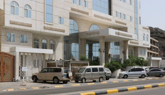 "الخدمة المدنية" تكشف مخالفات جسيمة لرئيس "التأمينات الاجتماعية"