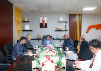 لملس يناقش فض التداخل بين وزارة الصحة ومكتبها في عدن