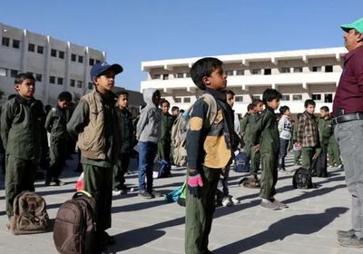 أوامر حوثية بترديد "الصرخة" في المدارس بمناطق المليشيا