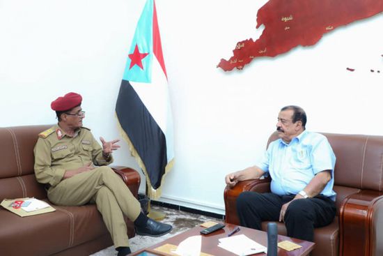 بن بريك والوليدي يستعرضان نجاحات عملية سهام الشرق