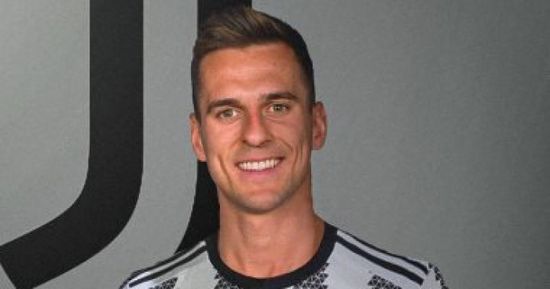 يوفنتوس يحسم صفقة أركاديوش ميليك