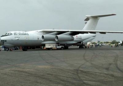 لمتضرري الفيضانات.. وصول أول طائرة إغاثية إماراتية إلى السودان