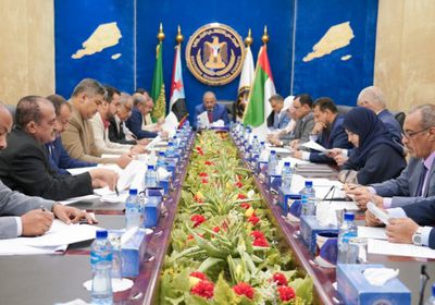 الرئيس الزبيدي: حريصون على تعزيز الاصطفاف الوطني الجنوبي