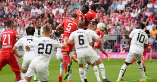 بايرن ميونخ يتأخر بهدف أمام بوروسيا مونشنجلادباخ