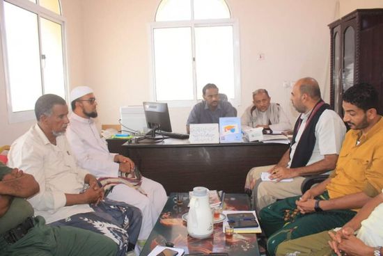 اجتماع بالشحر لطرح احتياجات مدينة الحامي الخدمية