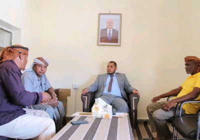 محافظ سقطرى يبحث وضع منظومة الكهرباء في الأرخبيل