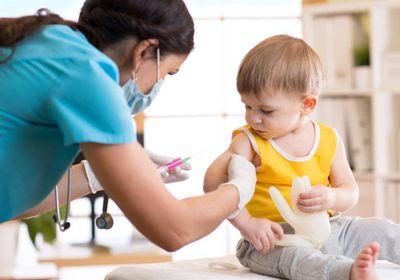 مصر تسمح للأطفال فوق 6 شهور بأخذ لقاح الأنفلونزا