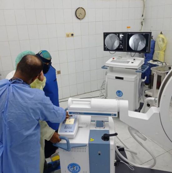 الصحة العالمية تدعم "الثورة" في الحديدة بجهاز طبي حديث