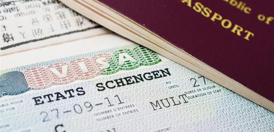 ألمانيا ترفض حظر إصدار تأشيرات شنجن للروس