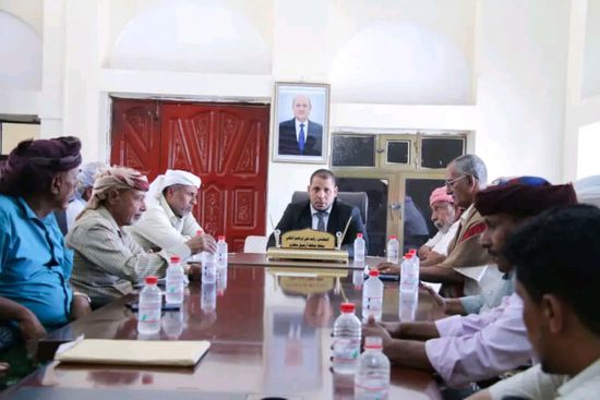 الثقلي يستعرض القضايا المجتمعية في سقطرى