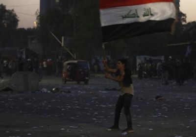 اشتباكات مستمرة في محيط مجلس النواب العراقي بالمنطقة الخضراء