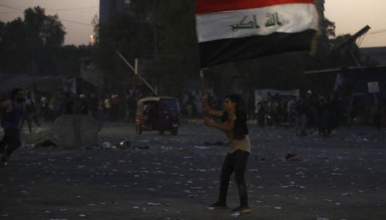 اشتباكات مستمرة في محيط مجلس النواب العراقي بالمنطقة الخضراء