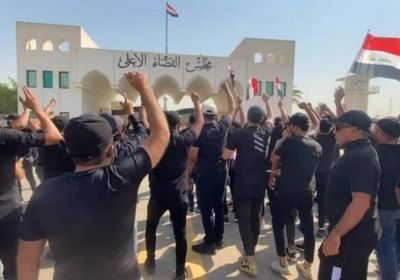 القضاء العراقي يؤجل النظر في دعوى حل البرلمان