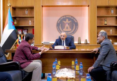 الزُبيدي يثمن تضحيات أبناء أبين بمراحل ثورة الجنوب