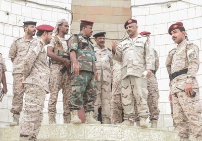اللواء التميمي يتفقد قوات خفر سواحل حضرموت