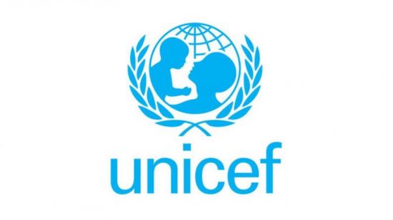 يونيسف: توزيع 200 ألف قفاز ومعدات حماية على العاملين الصحيين