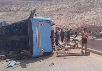 مصرع 8 وإصابة 38 آخرين في حادث سير مروع بمصر