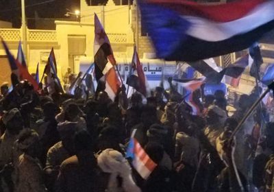 بالصور.. تريم تتحدى بطش الإخوان وتطالب بإبعاد عناصر "العسكرية الأولى"