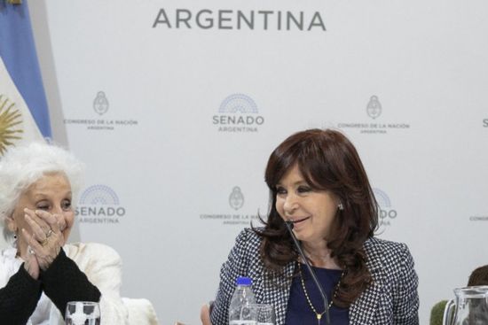 فلسطين تدين محاولة اغتيال نائبة الرئيس الأرجنتيني