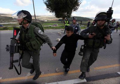 الاحتلال يعتقل طفلين أحدهما من ذوي الإعاقة بفلسطين