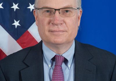 المبعوث الأمريكي: لدينا مصلحة بمنع كارثة جراء تسرب "صافر"
