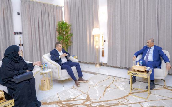 الرئيس الزُبيدي يجدد دعمه لمنظومة العدالة بقيادة النائب العام