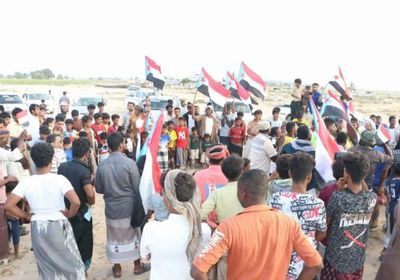 مواطنو حصوين يطالبون بطرد مليشيا الإخوان من المهرة (صور)