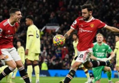 أرسنال يطمح للصدارة في مواجهة اليونايتد.. الليلة