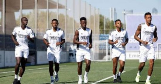 بنزيما يتغيب عن تدريبات ريال مدريد