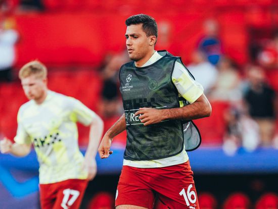 مباراة مانشستر سيتي وإشبيلية بدوري أبطال أوروبا.. بث مباشر