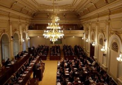 النواب التشيكي يوافق على إرسال بعثات قتالية